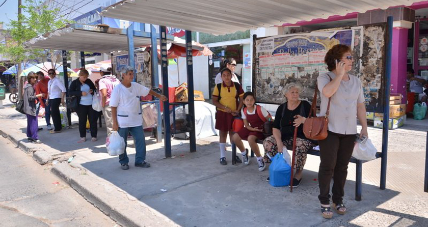 El gobierno provincial transferirá $165 millones de subsidios al transporte urbano y la tarifa social eléctrica