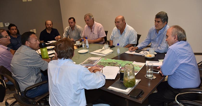 Ferreira presidió reunión evaluativa del plan de contingencia por el río Pilcomayo
