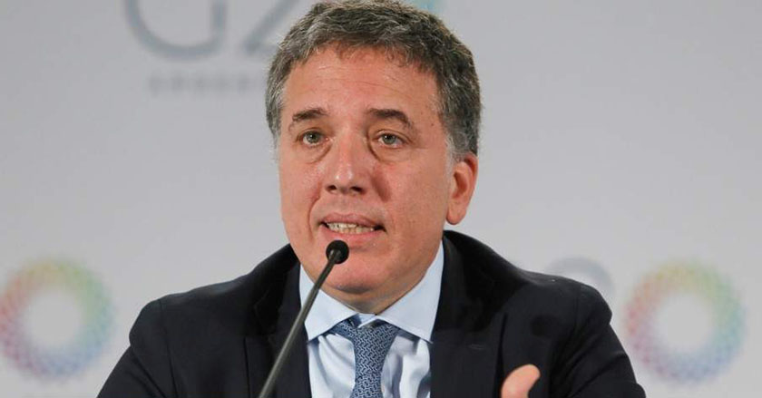 Para Dujovne “la economía comenzó a recuperarse” y “se está generando empleo”