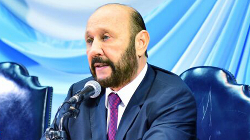 Insfrán discrepa con quienes elogian el apoyo de Felipe VI a la política de Macri