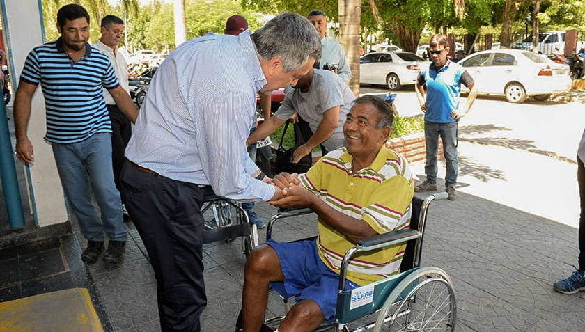 Un jubilado recurrió al gobernador porque su obra social lo abandonó