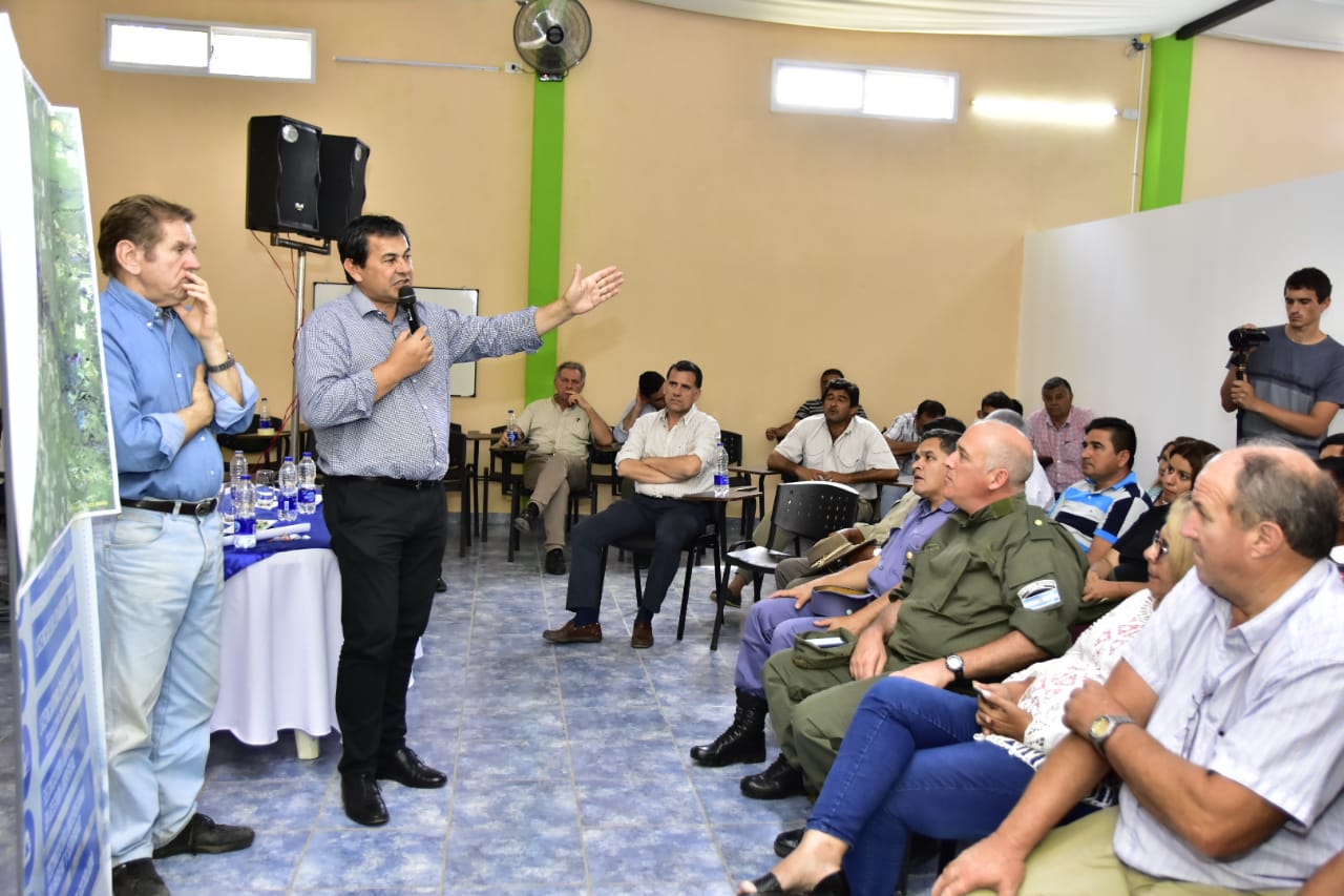 Reunión de trabajo con productores del Bañado La Estrella