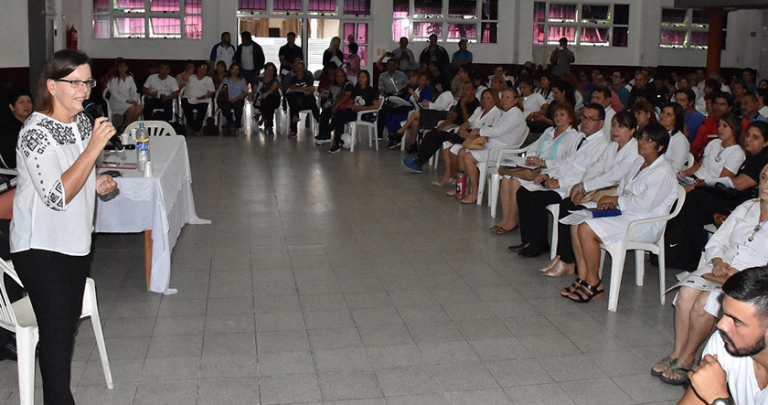 Reunión de directivos y docentes por festejos del 8 de abril