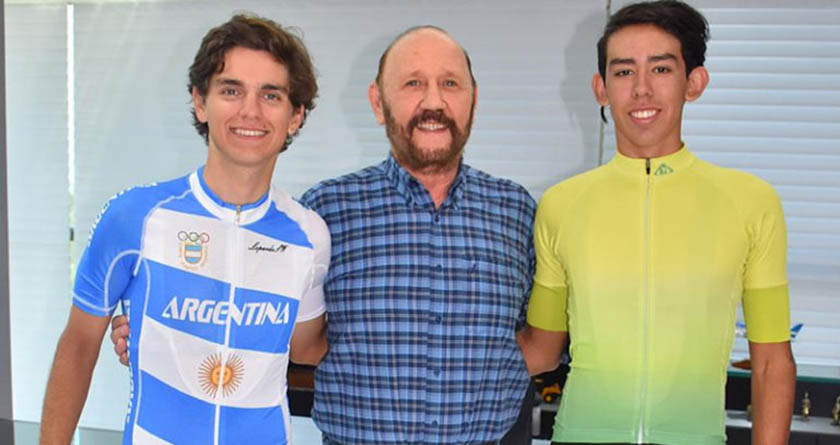Insfrán recibió al equipo argentino de ciclismo