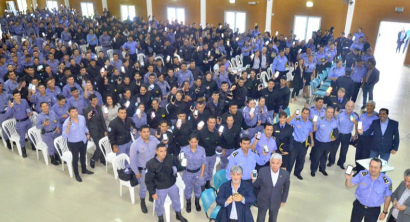 La Policía se sumó a la campaña del Bañado La Estrella