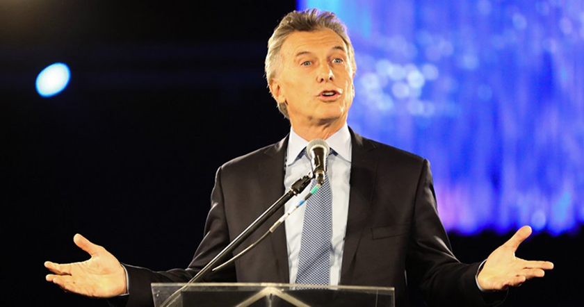 Macri asegura que el riesgo país sube porque “en el mundo hay miedo de que los argentinos quieran volver atrás”