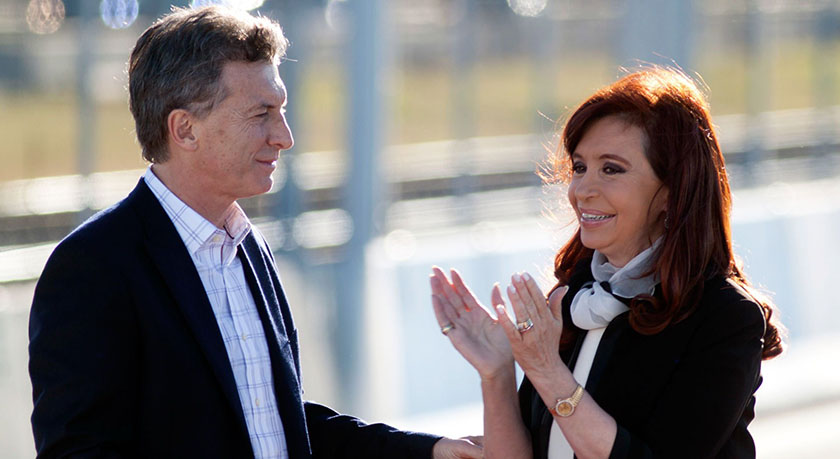 Macri versus Cristina: inversores en pánico y la economía paralizada en los próximos seis meses