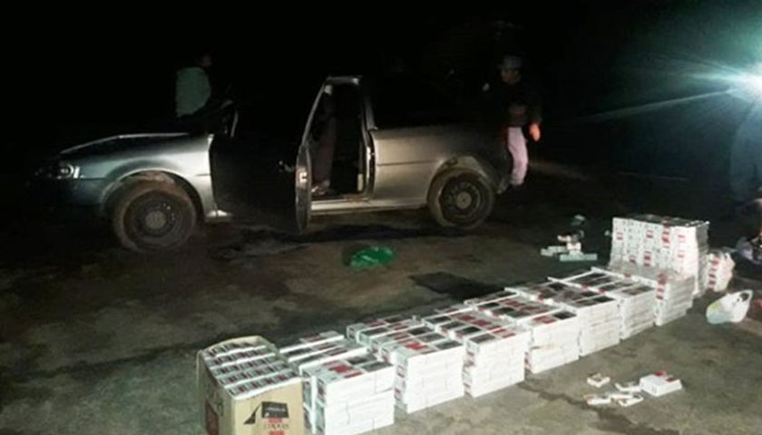 Las Lomitas: abandonaron un auto a la vera de la ruta con 454 brezas de cigarrillos