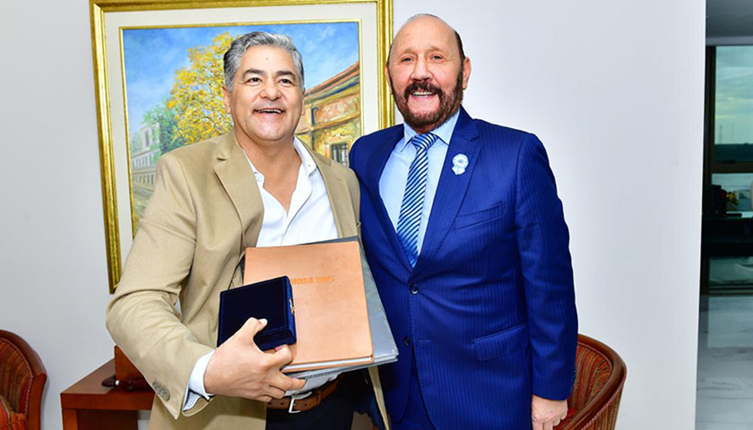 Insfrán con jefe comunal paraguayo que “admira” la gestión formoseña