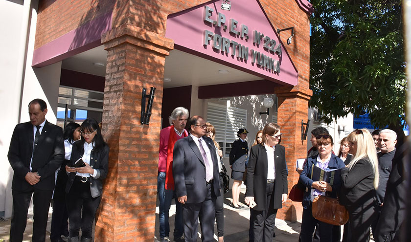 Insfrán inaugura este lunes tres muevas obras educativas en el barrio Obrero