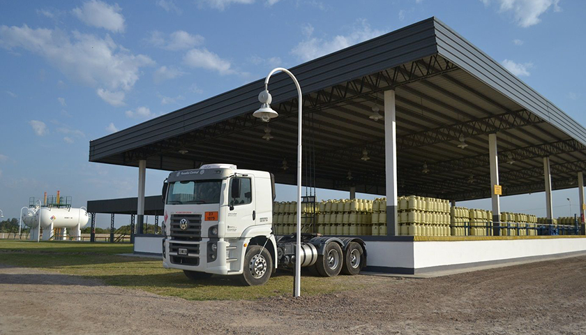 Parque Industrial: Más de medio centenar de empresas trabajando