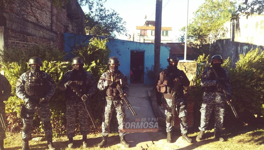 Desarticularon un centro de venta de drogas en La Pilar: hay un detenido