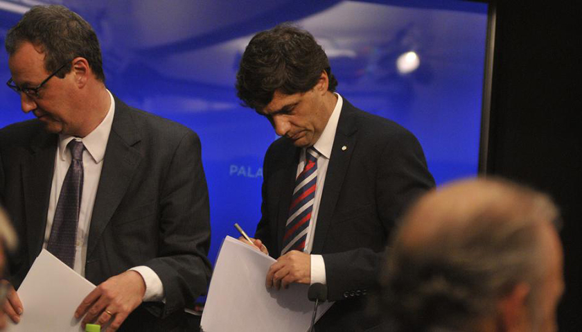 El Gobierno no puede pagar y pide más plazo.