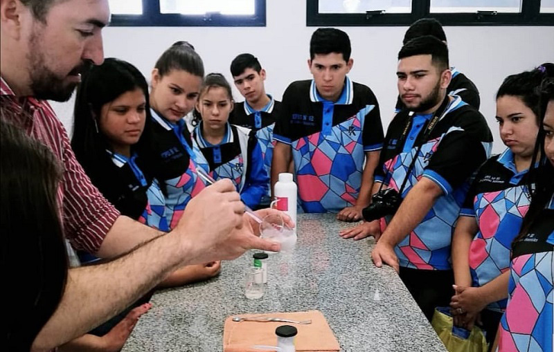 Alumnos de Clorinda visitaron instituciones de la Ciudad de Formosa