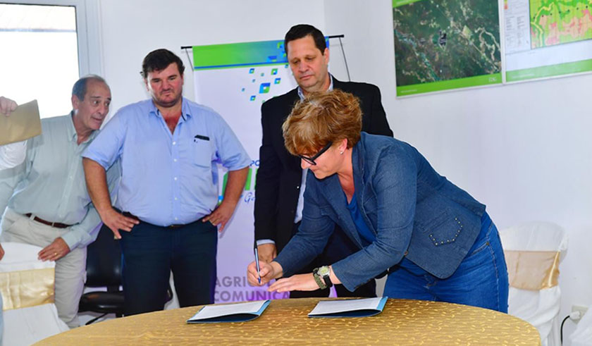 Resaltan convenio firmado para mejorar la genética en semillas de algodón