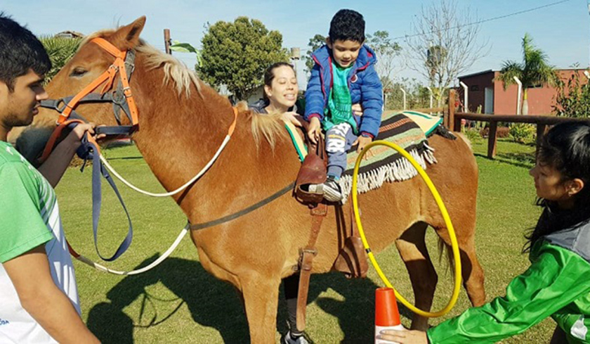 IAS: Intensa actividad de equinoterapia