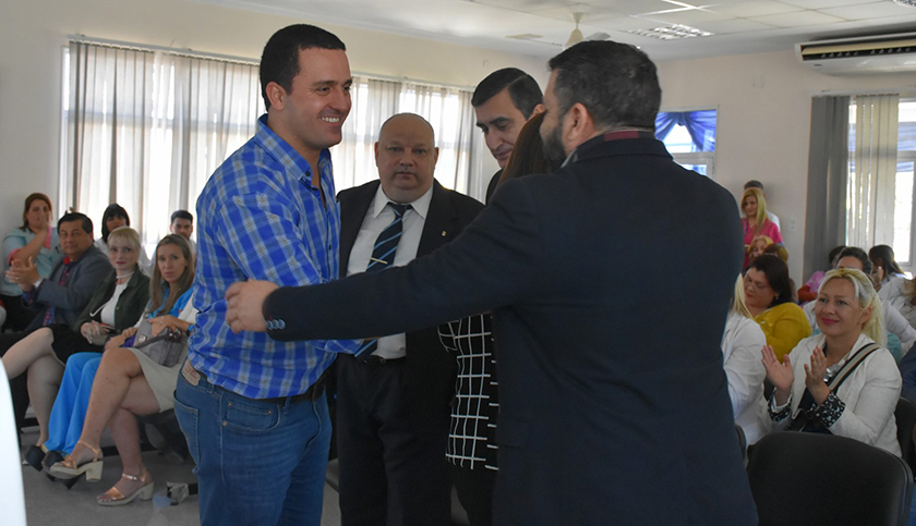 Emotivo acto de aniversario del Hospital Distrital 8, donde “el trabajo en equipo es la premisa”