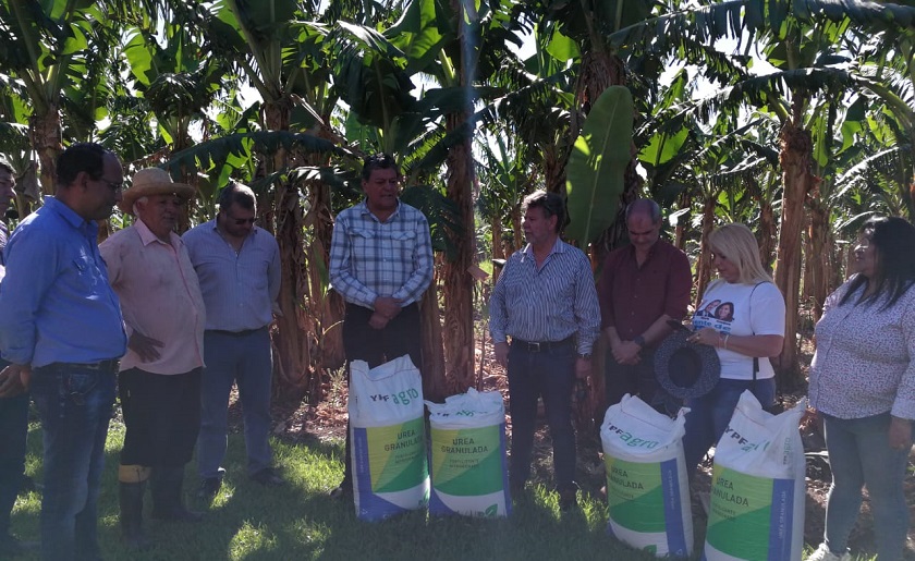 El Gobierno Provincial destinó cuatro millones y medio de pesos en apoyo a productores de banana