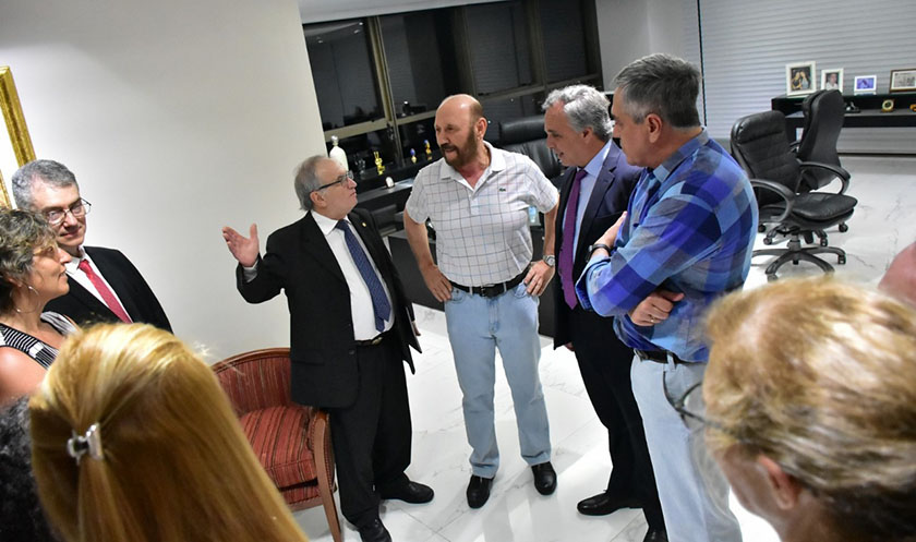 El Gobernador Insfrán recibió a los médicos que colaboraron con el corredor perinatal
