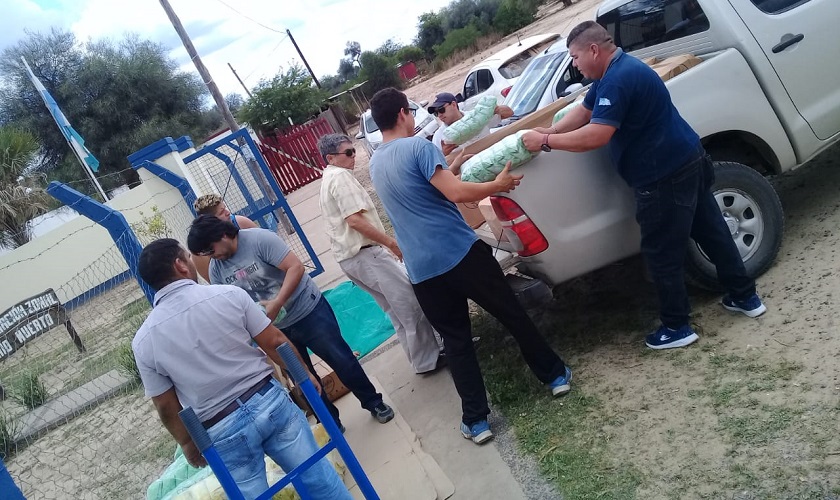 Entrega y distribución de productos alimenticios para los Comedores Escolares de la Provincia