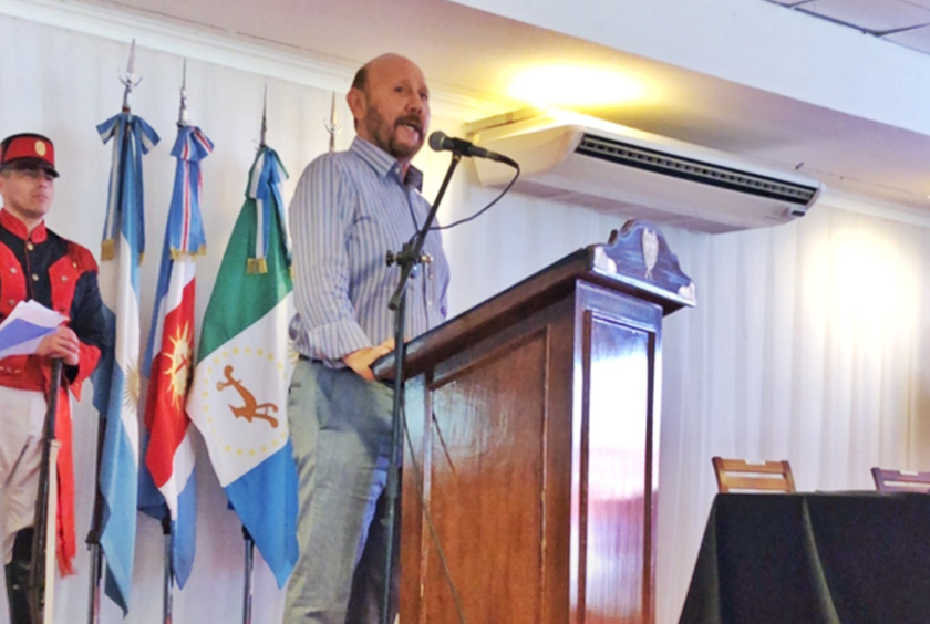 Insfrán dijo que en un país arrasado el pueblo está recuperando la esperanza