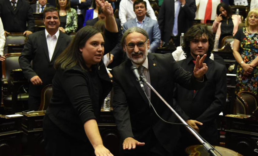 Juraron los diputados electos y la Cámara designó a sus nuevas autoridades