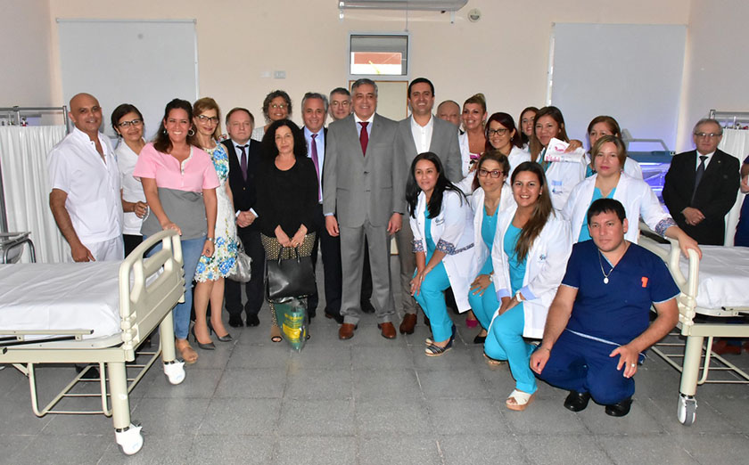 Décima resaltó la dedicación de los médicos en su trabajo diario