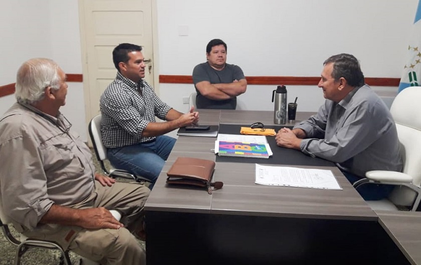 Refuerzan los transportes a la localidad de Herradura por temporada alta