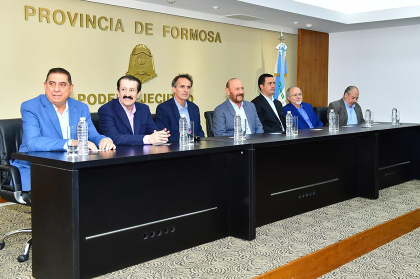 Insfrán se reunió con el ministro Katopodis y firmó un convenio de obras prioritarias