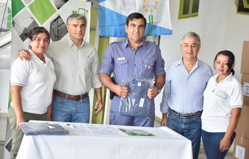 FONTEX entregó más de 2 mil uniformes policiales