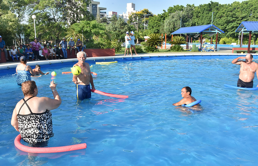 Gran cierre de la colonia de vacaciones de los abuelos en el Parque Acuático
