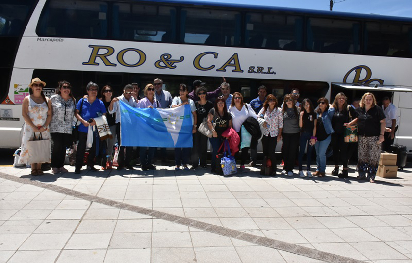 Contingente de docentes viajó al Primer Encuentro Federal