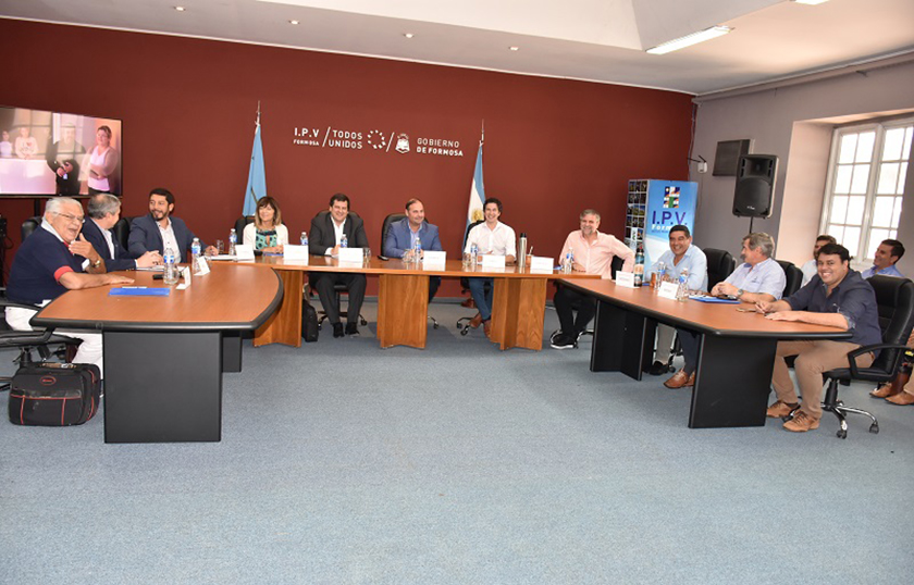 Organismos de la vivienda del NEA y NOA debatieron en Formosa y trazaron ejes a futuro