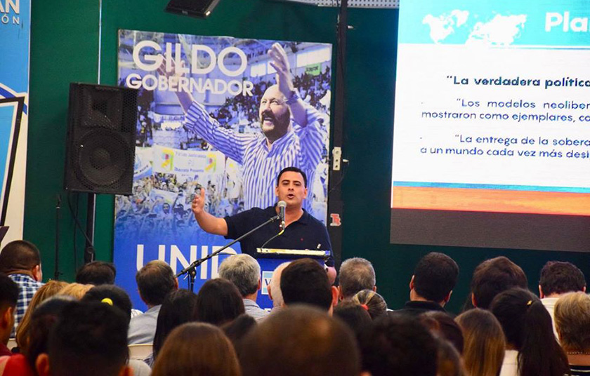 En charla debate participativa se analizó el discurso del gobernador Insfrán