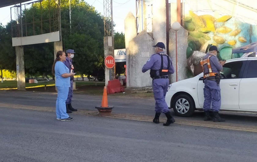 Insfrán dispuso otorgar bono de $5000 a personal policial que realiza tareas vinculadas a la emergencia