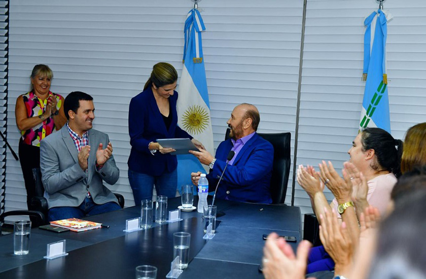 El gobernador Insfrán promulgó la adhesión a la Ley Micaela