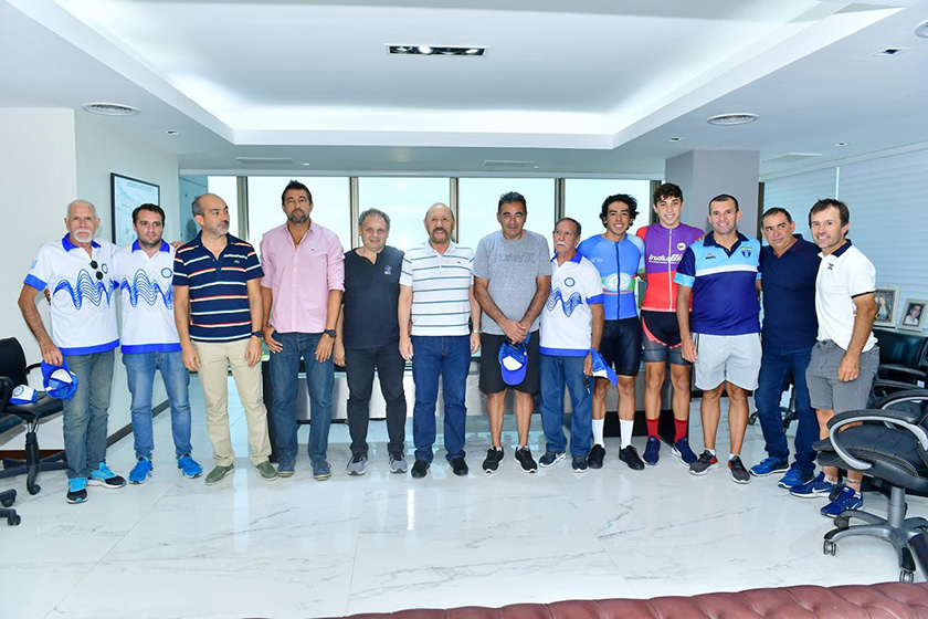 El gobernador recibió a la dirigencia del ciclismo nacional