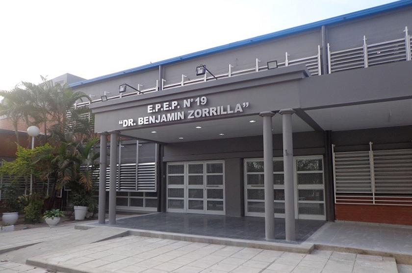 Insfrán habilita la obra educativa 1375 en el barrio La Paz