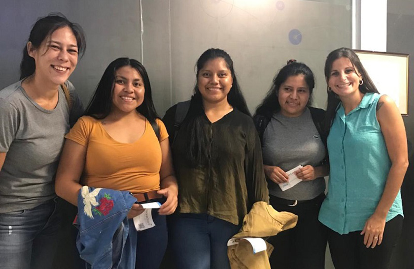 Mujeres artesanas formoseñas en el encuentro nacional “Nosotras movemos el mundo”