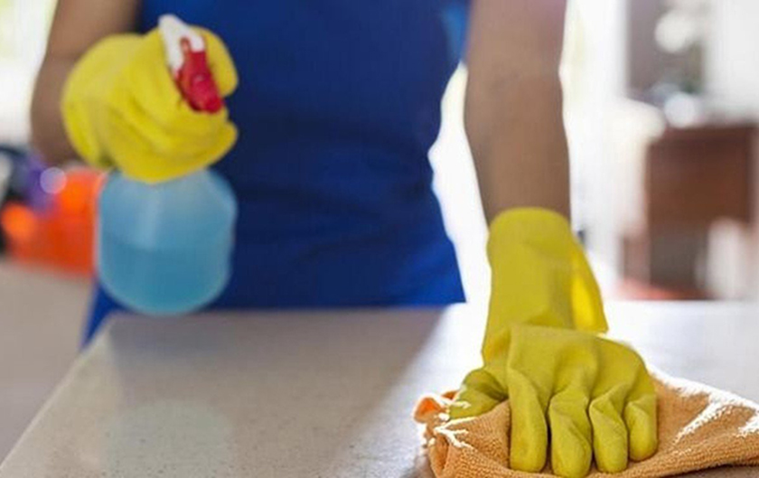 Salud explica cómo desinfectar las superficies del hogar como medida de prevención del coronavirus