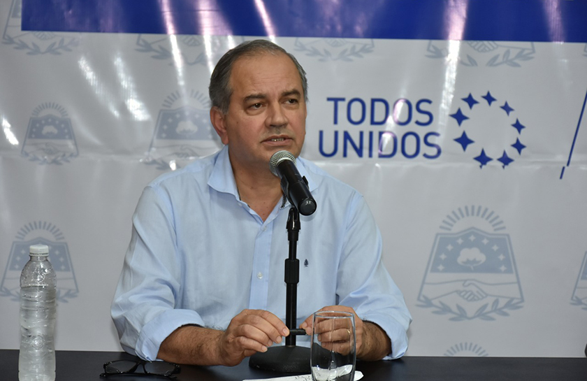 Gómez informó que harán entrega de nuevos plásticos a los beneficiarios de la Tarjeta Social