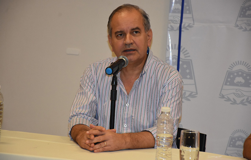 Los beneficiarios del Plan NUTRIR no necesitan permiso para retirar bolsones