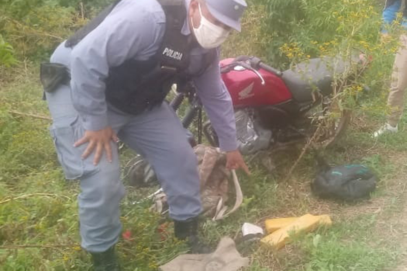La Policía secuestró cerca de 3 kilos de marihuana y detuvo a dos sujetos oriundos del Chaco