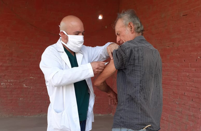 Vacunación antigripal para adultos mayores de Villafañe