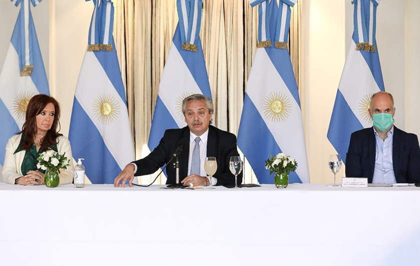 Insfrán participó por videoconferencia de la reunión del Presidente con los gobernadores