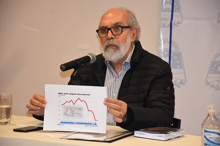 Ibáñez describió a la construcción como una actividad fundamental y confió en la reactivación de las obras nacionales