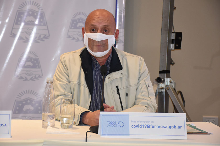 Romero Bruno: “El uso del barbijo no puede producir un edema pulmonar”