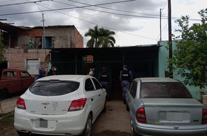 Un hombre fue apuñalado al defender a una vecina que era amenazada por su ex pareja
