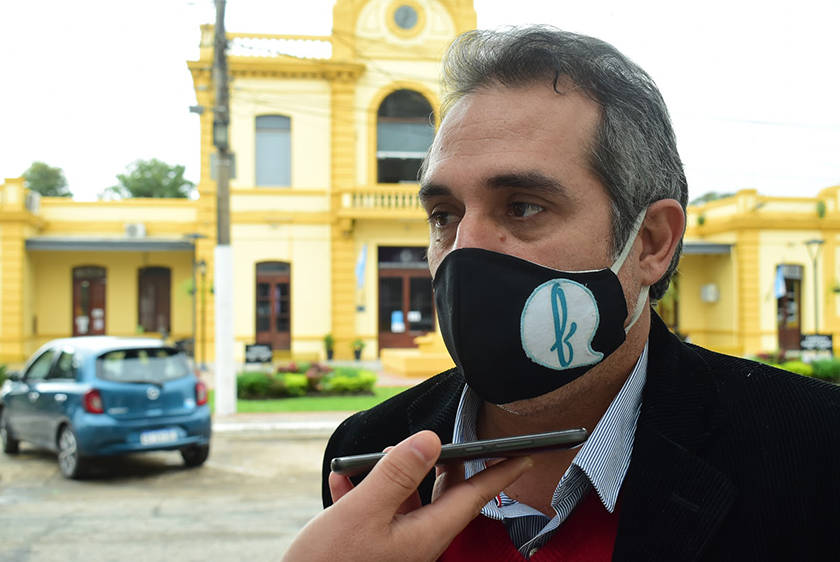 Minoristas de productos no esenciales estarán cerrados al público durante el feriado del jueves