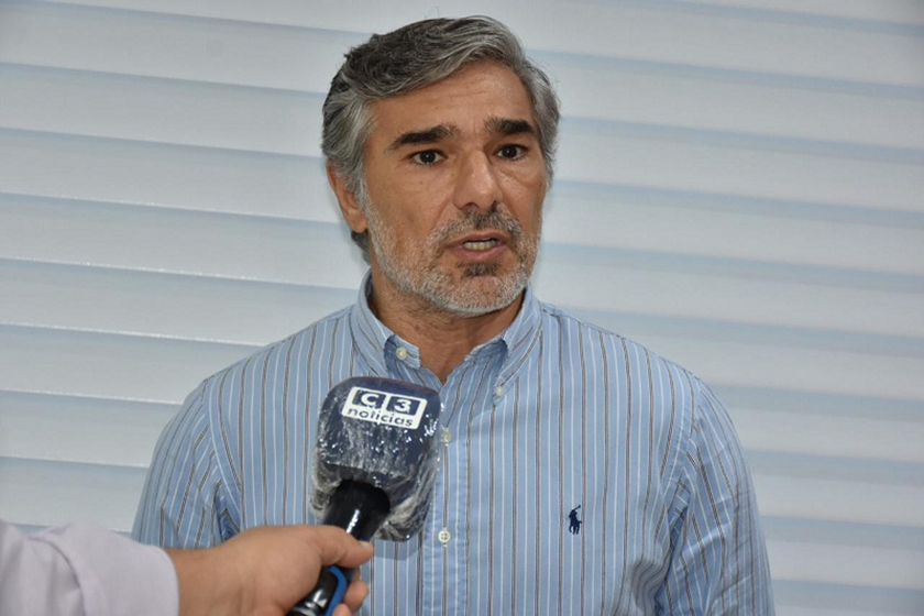 Cosenza explicó el protocolo para los camiones de carga en el interior